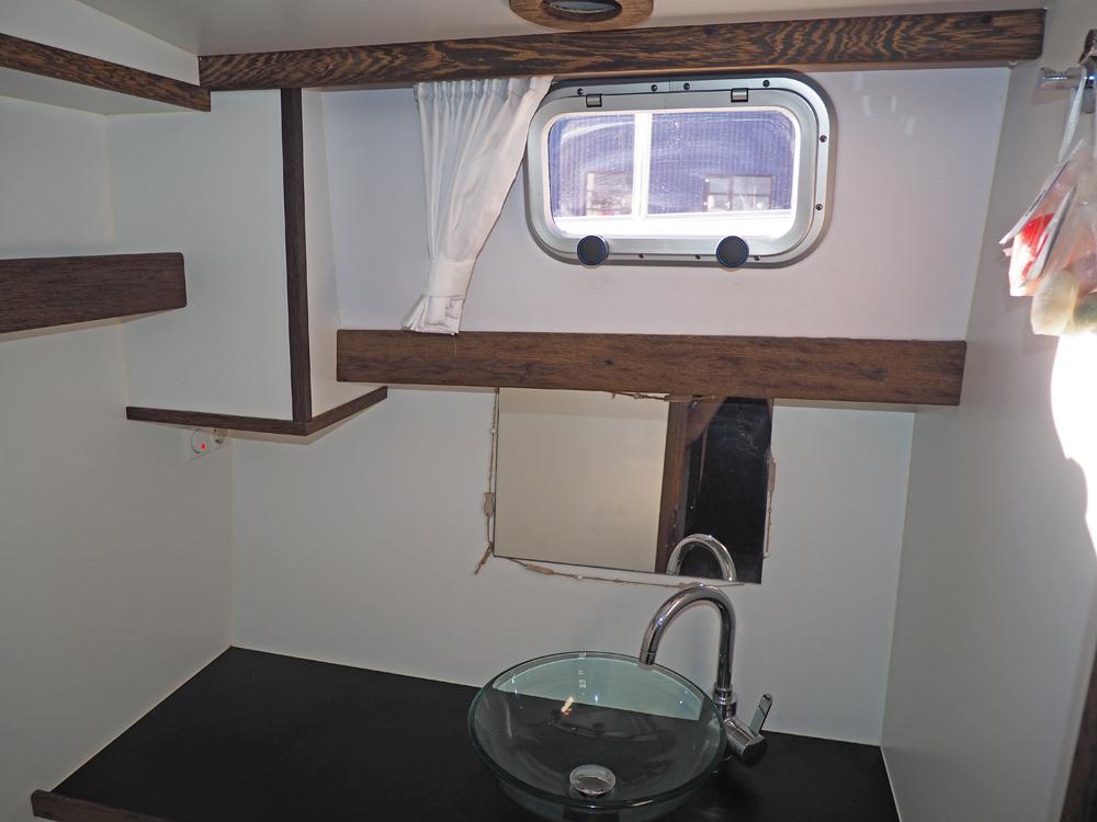 Fore ship, Accommodation